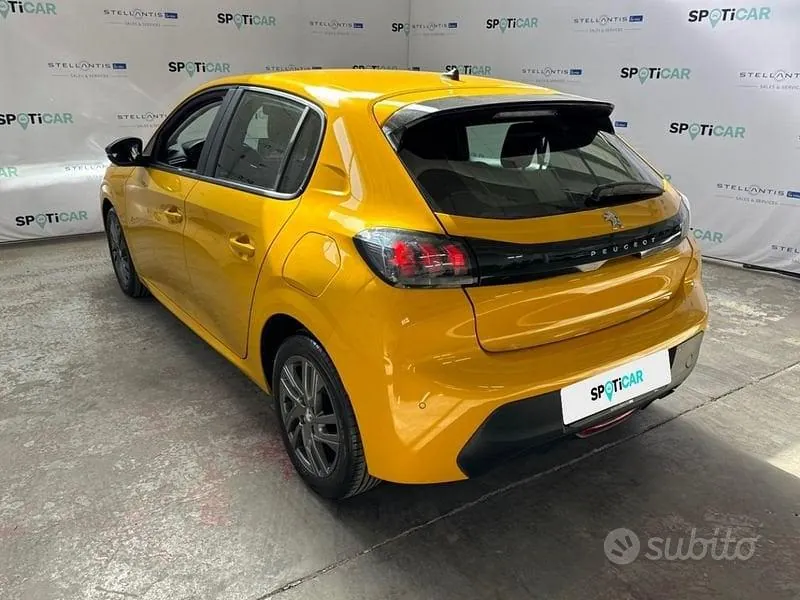 Peugeot 208 2022 photo 3