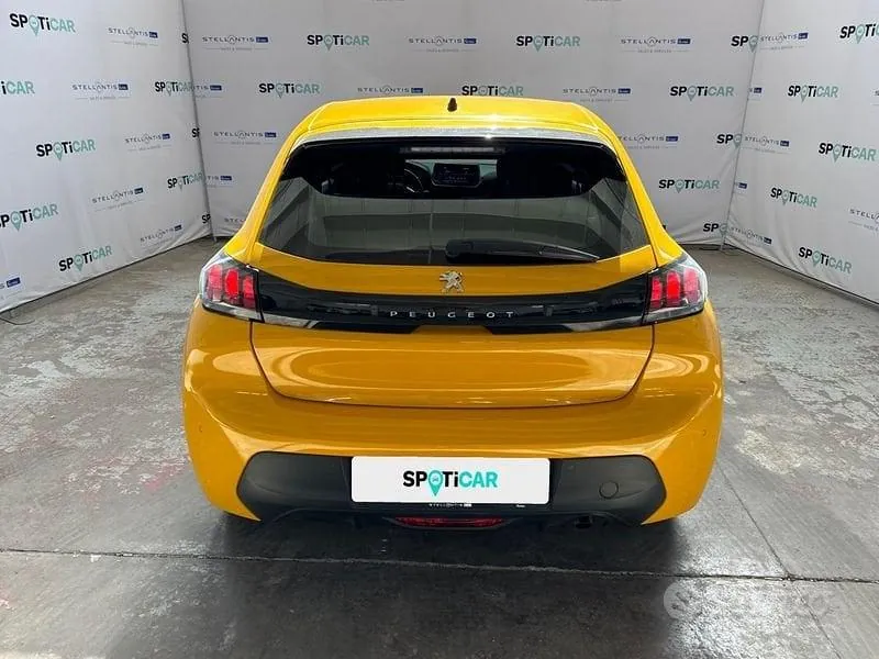 Peugeot 208 2022 photo 4