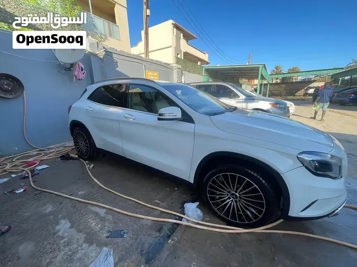 Mercedes-Benz Gla250 2017 photo 3