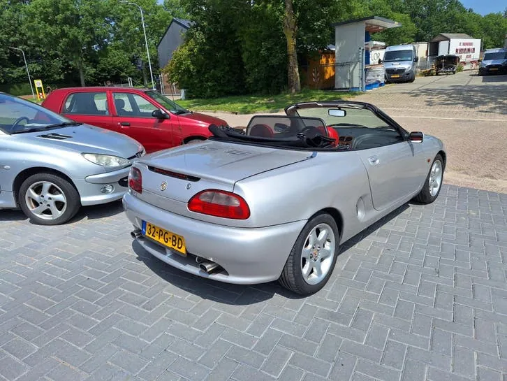 MG F 1998 photo 3
