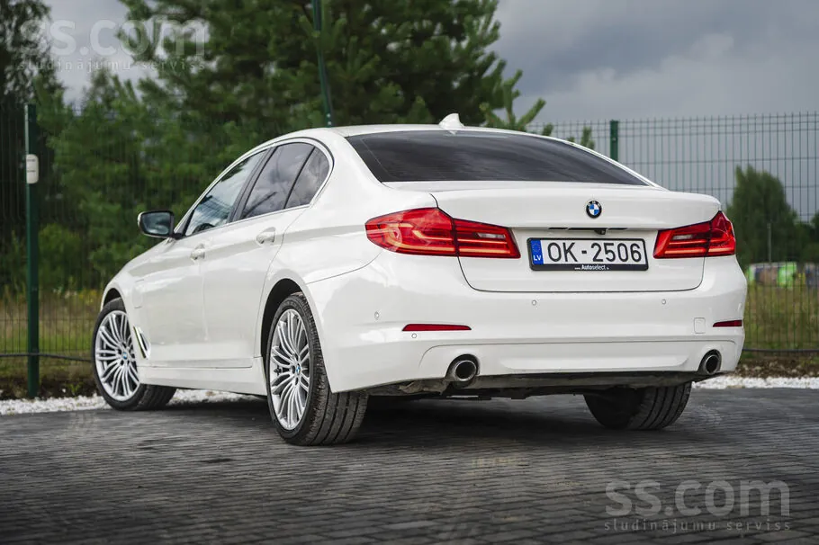 BMW 530E 2018 photo 4
