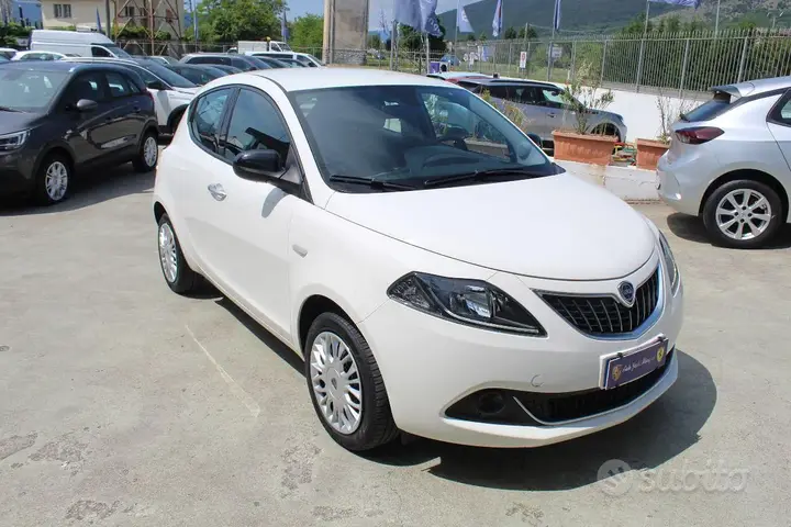 Lancia Ypsilon 2022 photo 3