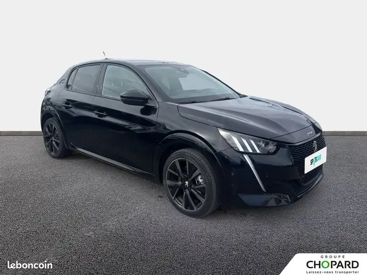 Peugeot 208 2023 photo 3