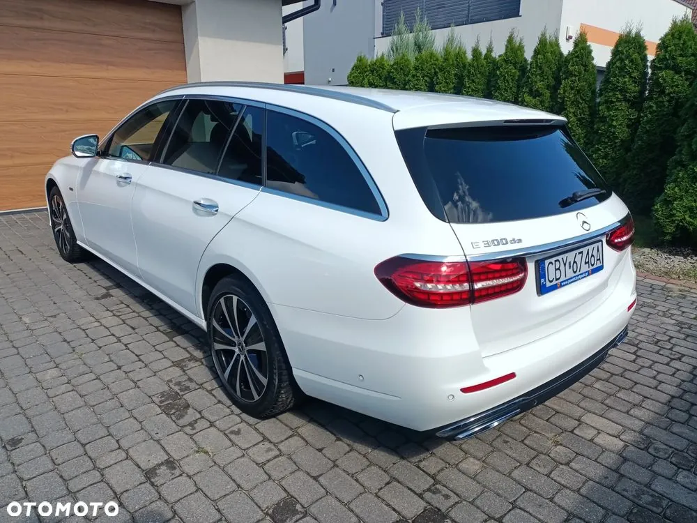 Mercedes-Benz E-Class 2021 photo 5