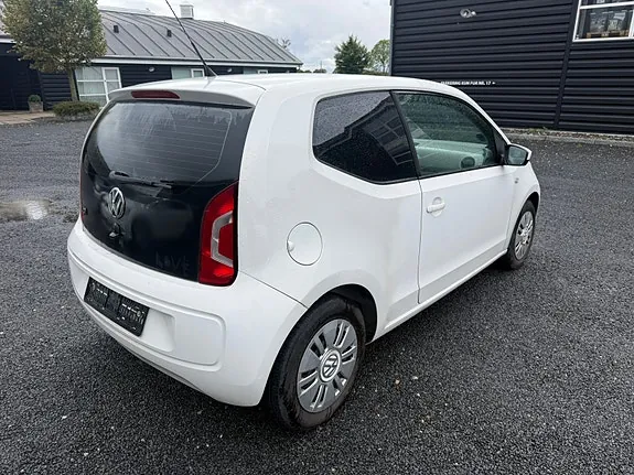 Volkswagen Up 2015 photo 4