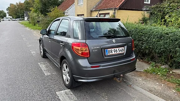 Suzuki Sx4 2010 photo 2