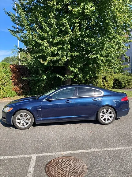Jaguar Xf 2010 photo 2