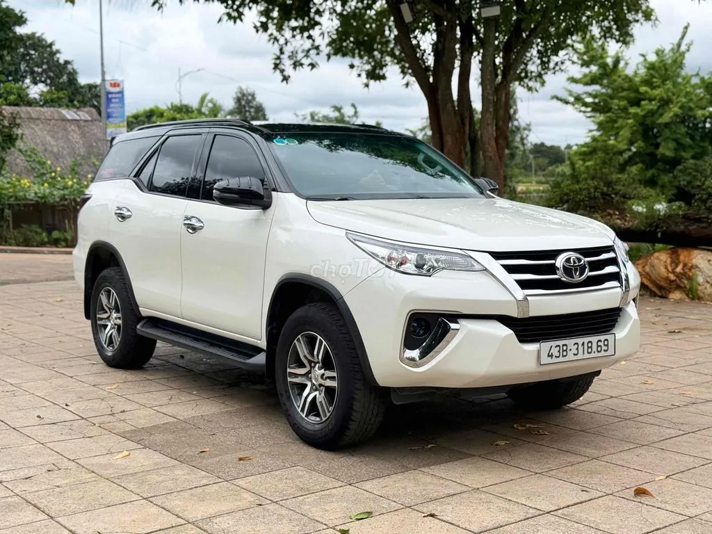Toyota Fortuner 2018 photo 2