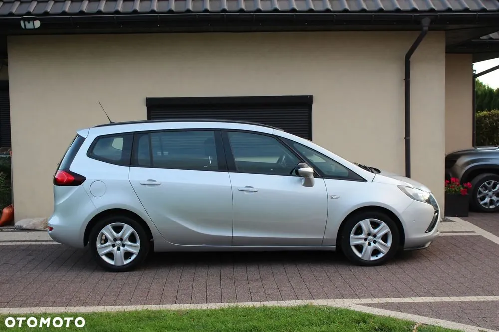 Opel Zafira 2012 photo 4