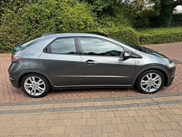 Honda Civic 2010 photo 5