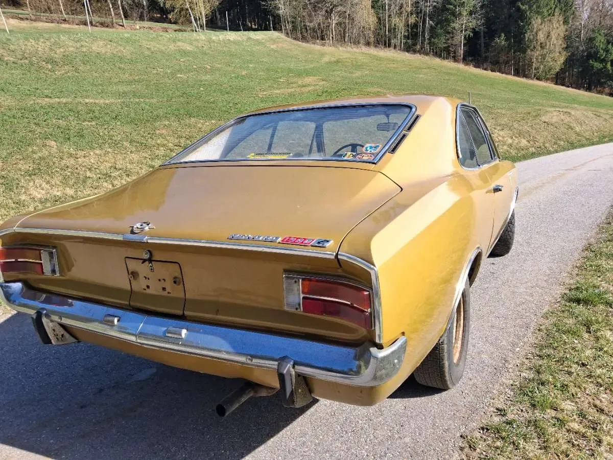 Opel Rekord 1969 photo 3