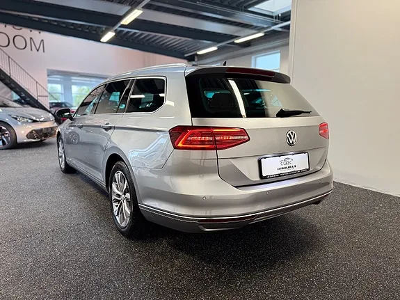 Volkswagen Passat 2018 photo 5
