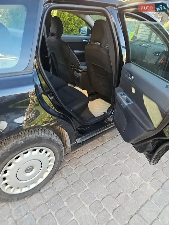 Volvo V50 2012 photo 3