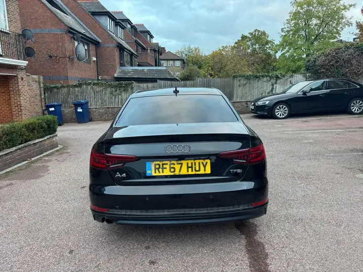 Audi A4 2018 photo 5