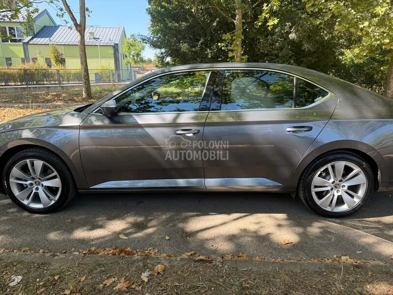 Skoda Superb 2021 photo 5