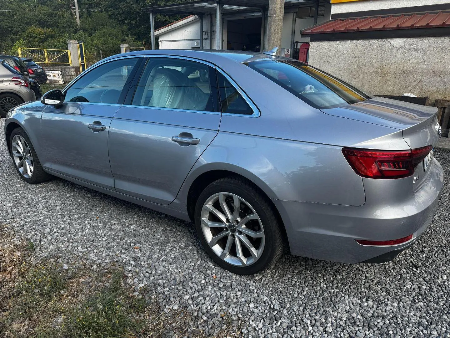 Audi A4 2016 photo 5