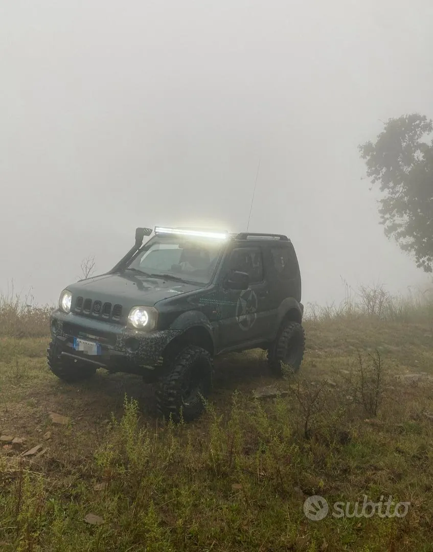 Suzuki Jimny 1999 photo 2