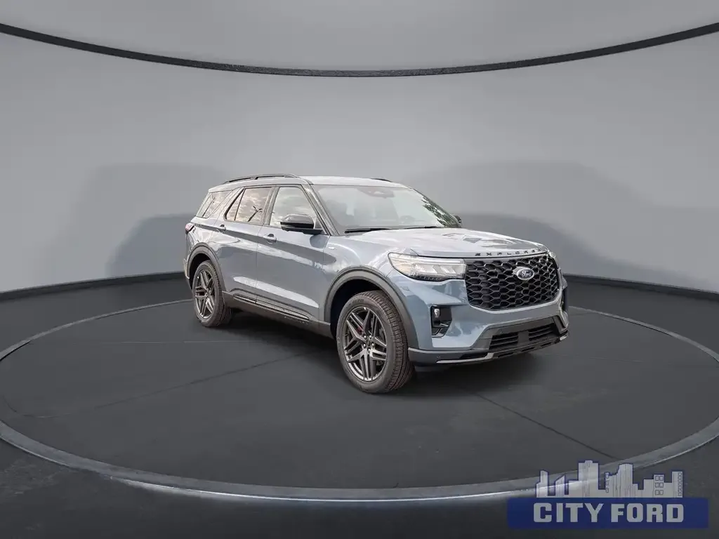 Ford Explorer 2026 photo 2