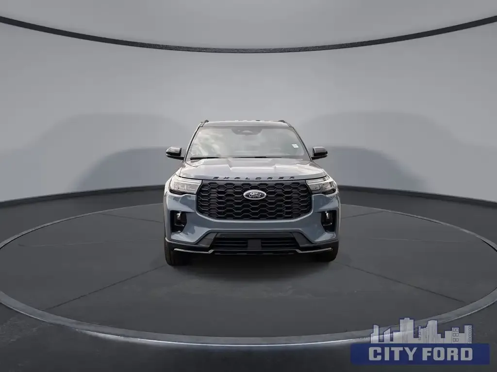 Ford Explorer 2026 photo 3