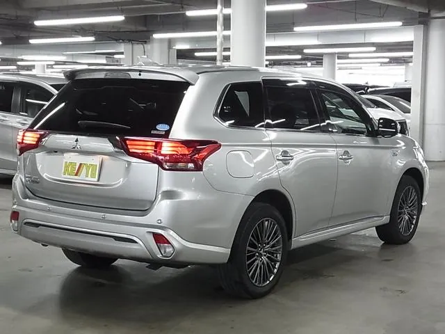 Mitsubishi Outlander Phv 2019 photo 3