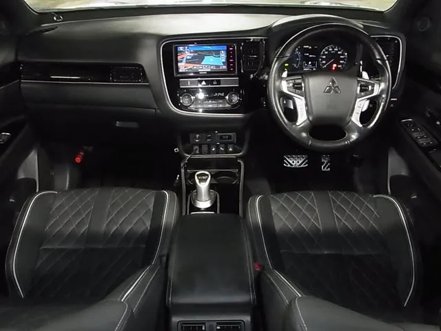 Mitsubishi Outlander Phv 2019 photo 4