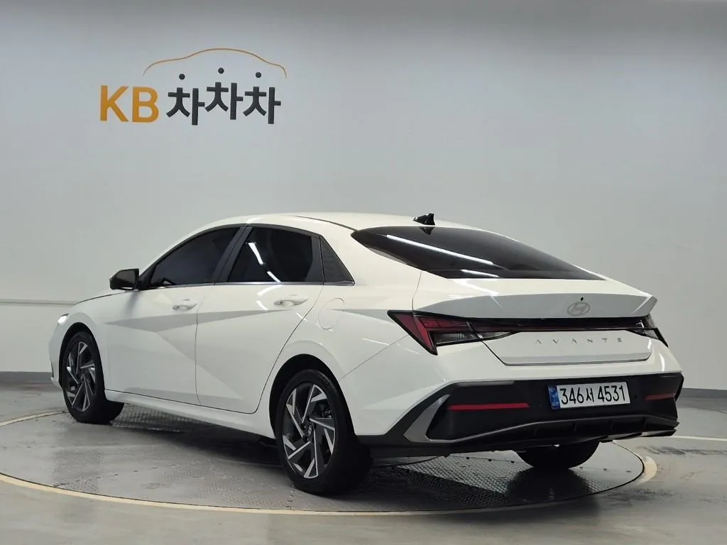 Hyundai Avante 2024 photo 2