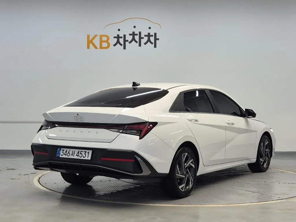 Hyundai Avante 2024 photo 3