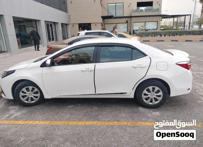 Toyota Corolla Xli 2018 photo 3