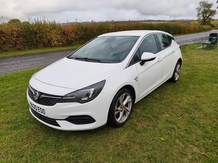Vauxhall Astra 2020 photo 3