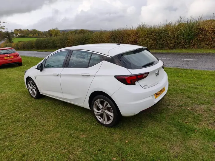 Vauxhall Astra 2020 photo 4