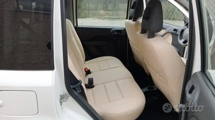 Fiat Panda 2011 photo 2
