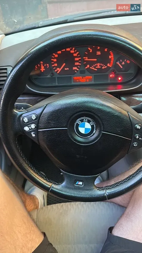 BMW 3 Series 2001 photo 2