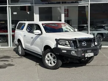 Nissan Navara 2022 photo 2