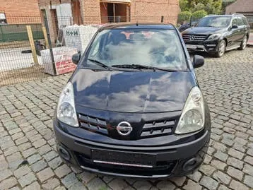 Nissan Pixo