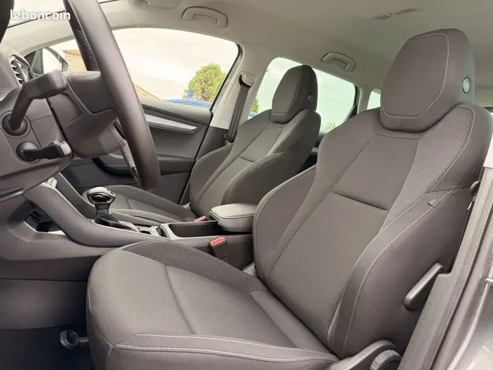 Skoda Karoq 2025 photo 2