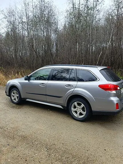 Subaru Outback 2010 photo 3