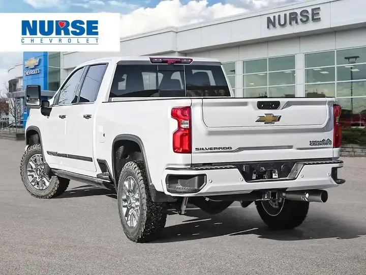 Chevrolet Silverado 3500 2025 photo 4
