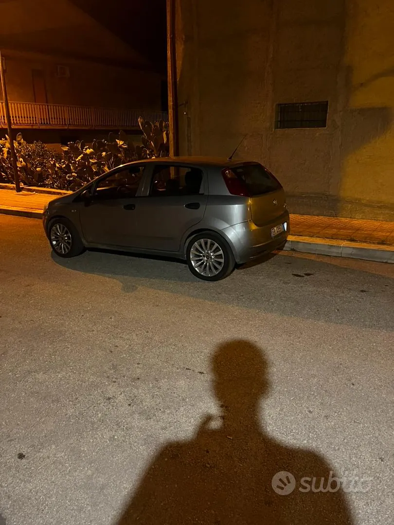 Fiat Grande Punto 2013 photo 3