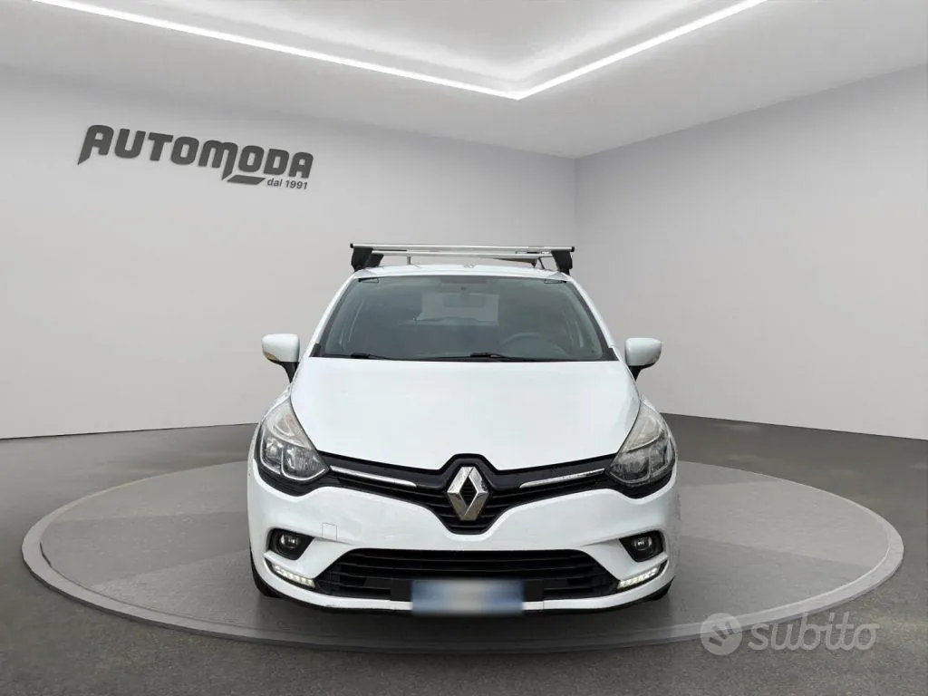 Renault Clio 2017 photo 2