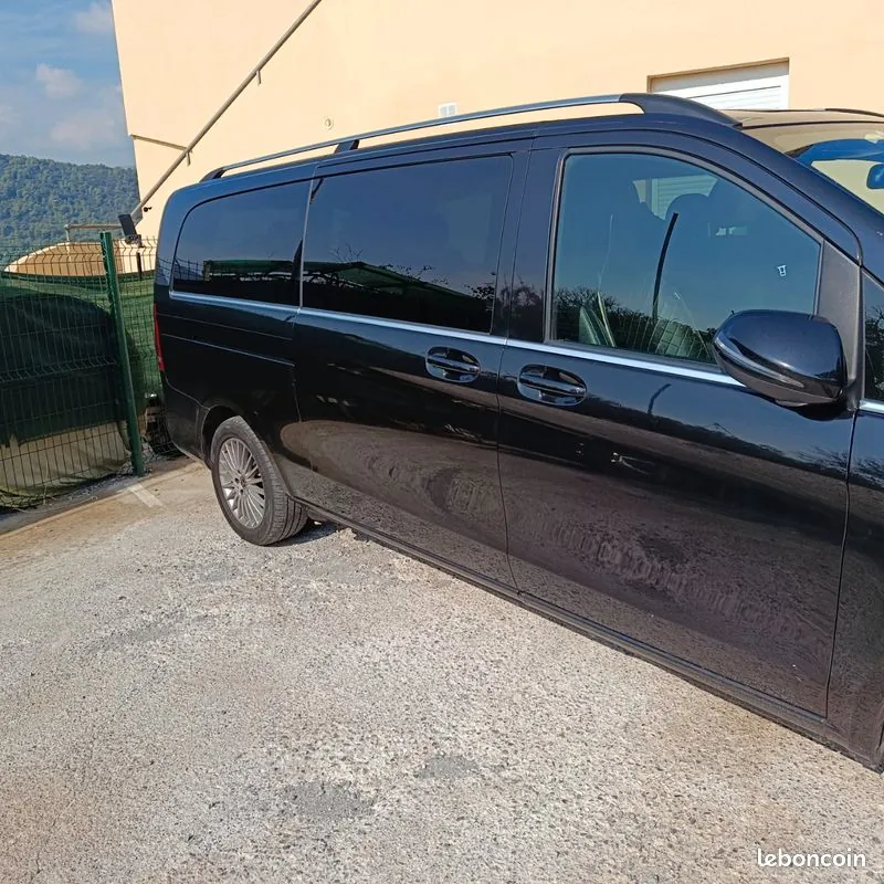 Mercedes-Benz V-Class 2019 photo 2