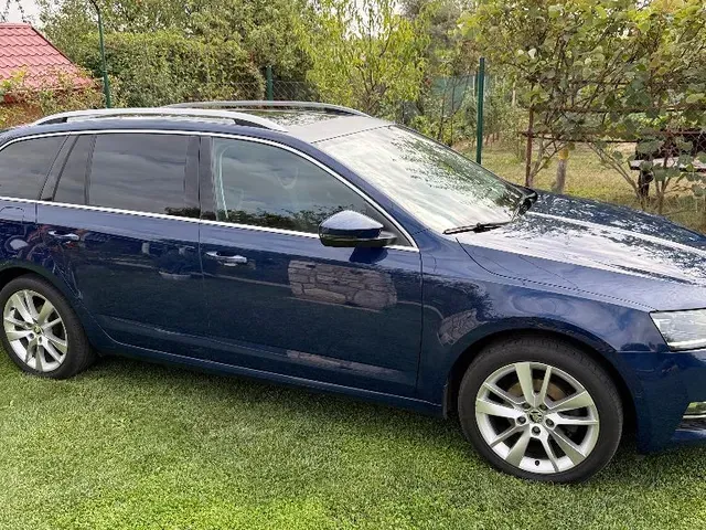 Skoda Octavia Combi 2017 photo 2