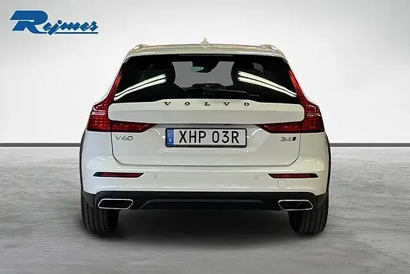 Volvo V60 Cross Country 2022 photo 3
