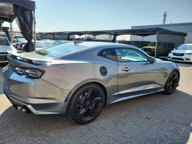 Chevrolet Camaro 2022 photo 4
