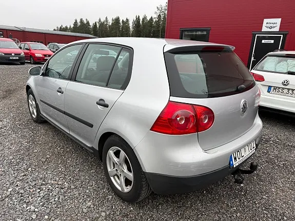Volkswagen Golf 2005 photo 3