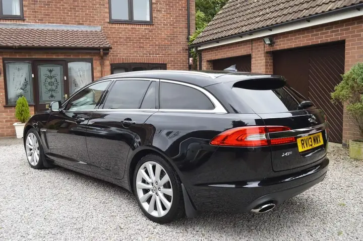 Jaguar Xf 2013 photo 4