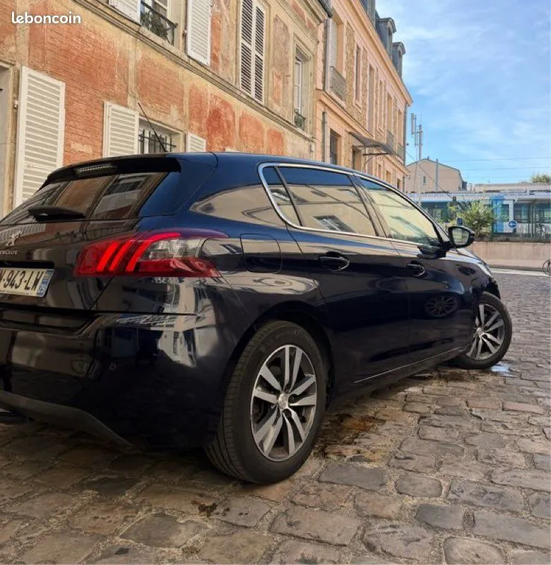 Peugeot 308 2020 photo 2