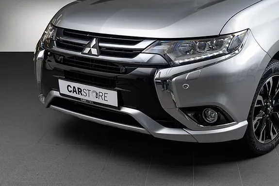 Mitsubishi Outlander 2018 photo 2