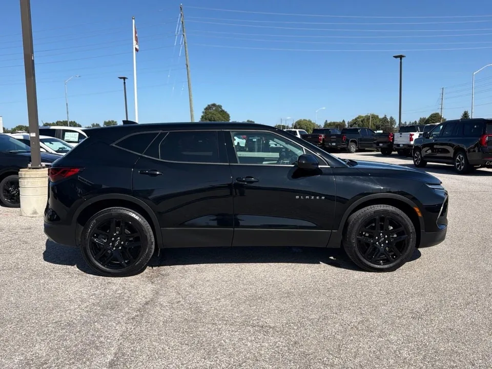 Chevrolet Blazer 2024 photo 4
