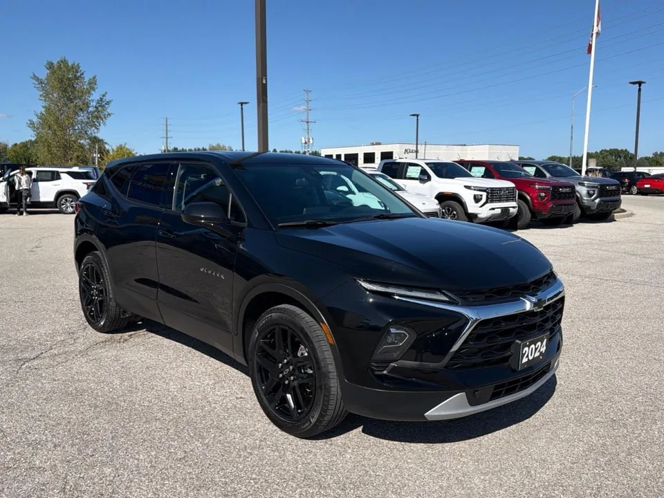 Chevrolet Blazer 2024 photo 3