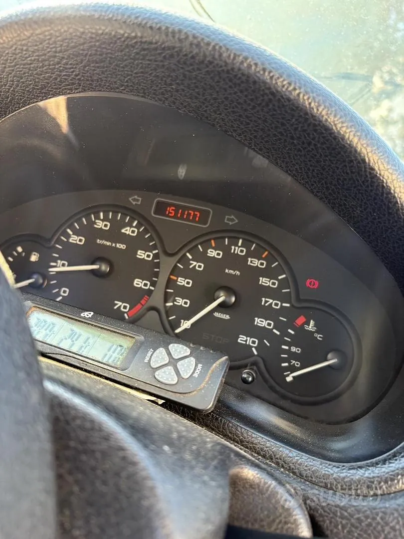 Peugeot 206 2004 photo 5